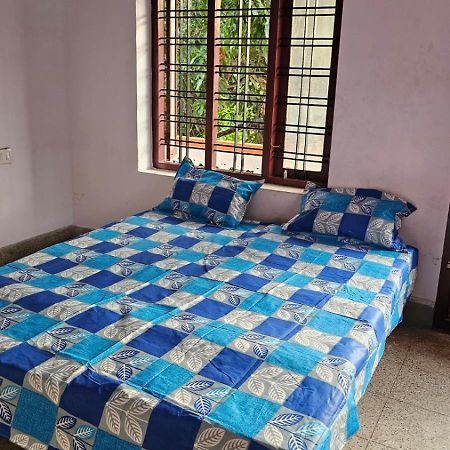 Lmr'S Budget Stay Thrissur Extérieur photo